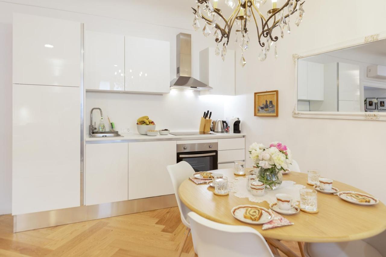 Stylish Apartment In Historical Center Lubiana Esterno foto
