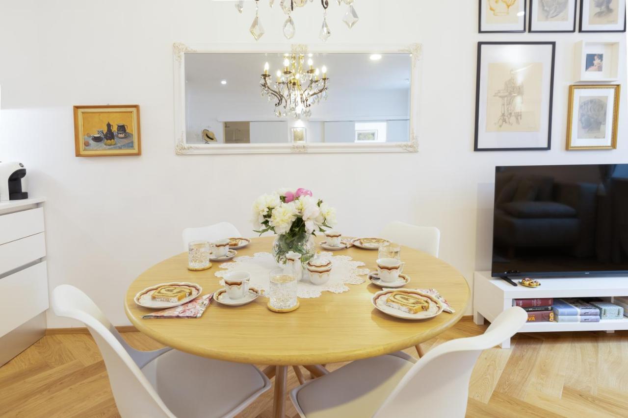 Stylish Apartment In Historical Center Lubiana Esterno foto